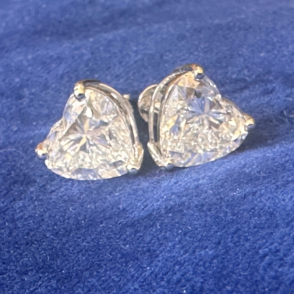 8 TCW Lab Created Diamond Earrings IGI certified - Brand New